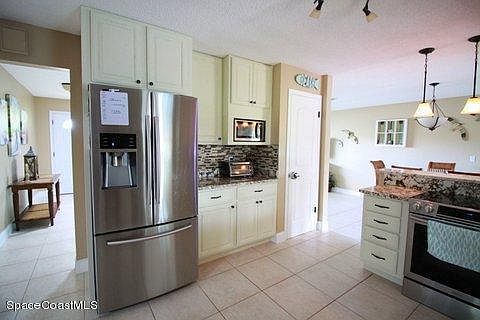 4th image of 245 Bonnie Ct