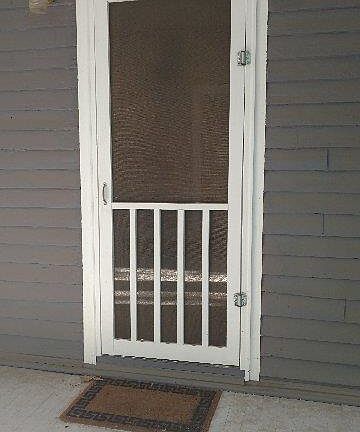2nd image of 1524 W 1st St