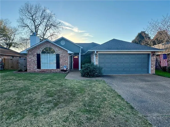 6044 Cambridge Dr, Alexandria, LA 71303