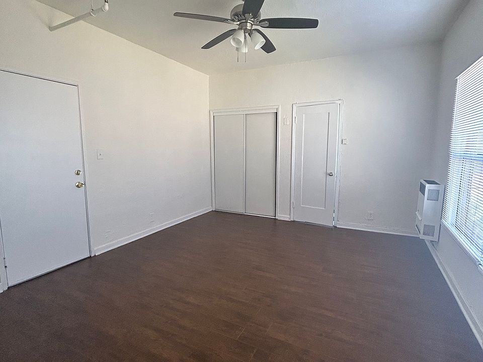 1st image of 4367 Oakwood Ave APT 303