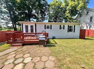 699 W Franklin St, Slatington, PA 18080