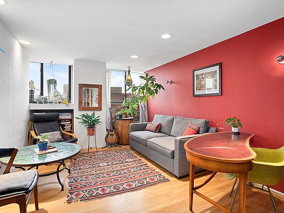 4th image of 330 Wythe Ave APT 3G