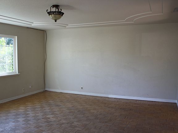 5th image of 7715 Loleta Ave