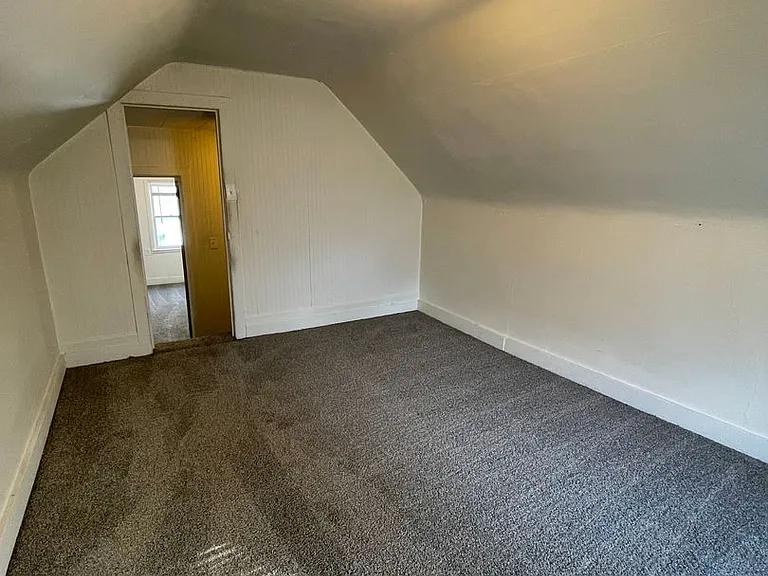 896 W 5th Ave — Photo 29