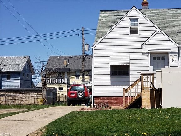 2nd image of 13705 Maplerow Ave