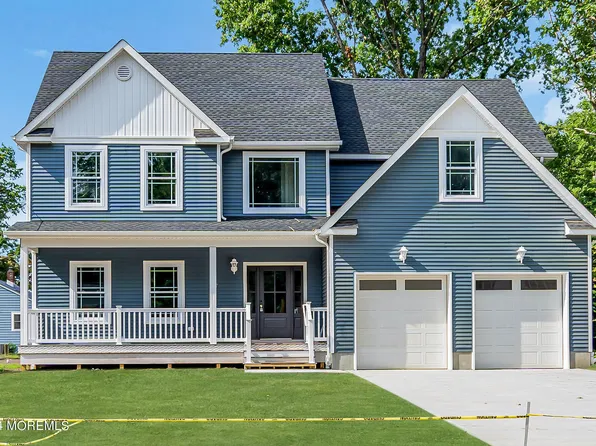 32 Blue Jay Drive, Toms River, NJ 08755