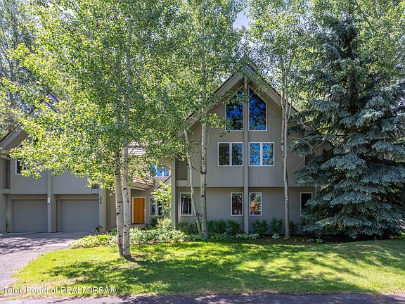 2nd image of 3040 N Aspen Wood Ln