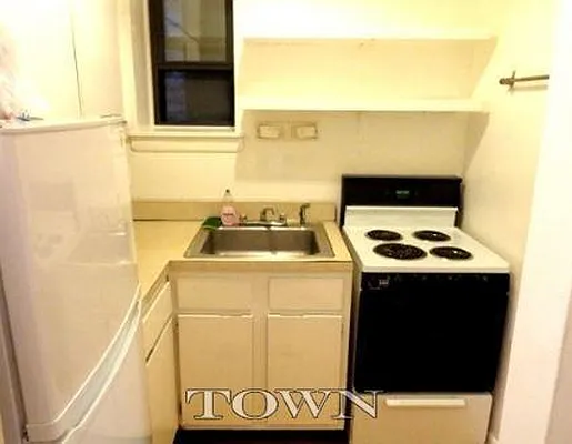 Rented by Town Residential | media 17