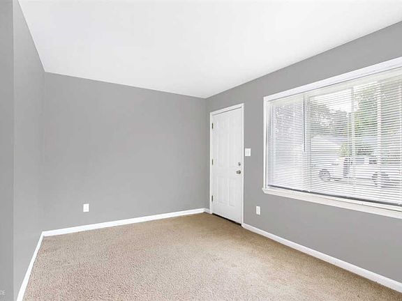 2nd image of 26500 Nagel St