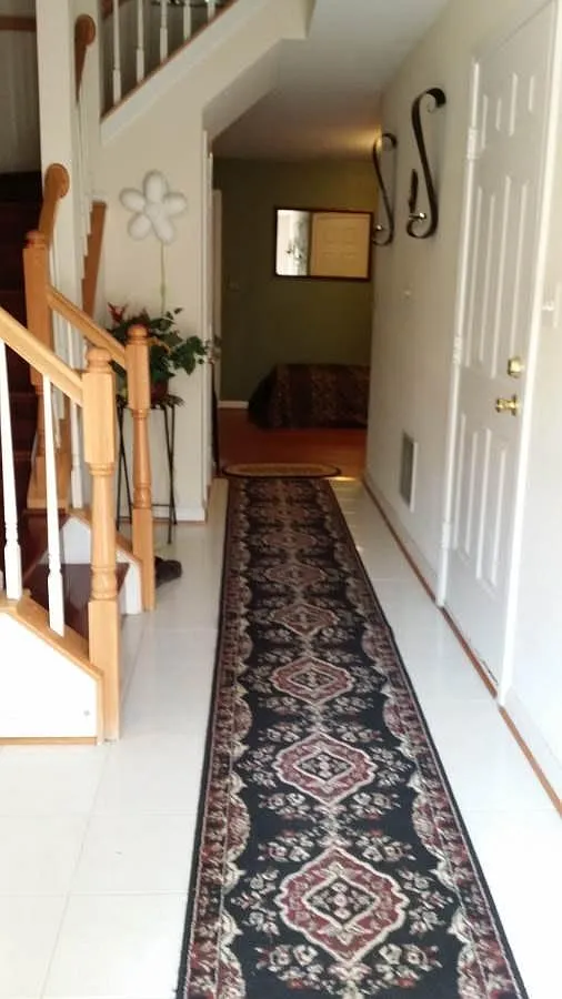 3 bed, 2050 sqft, $2,975 — Photo 3