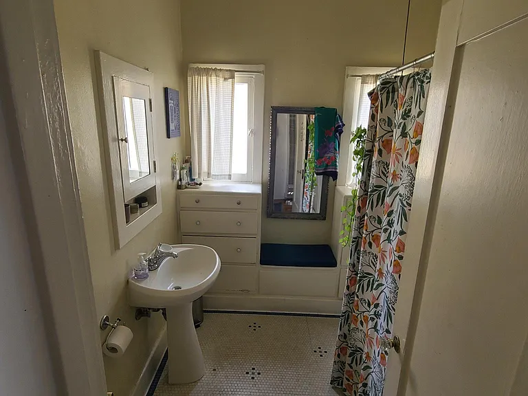 1158 S Rimpau Blvd #TOP — Photo 5