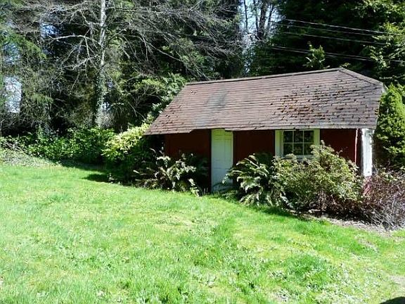 Cottage and yard