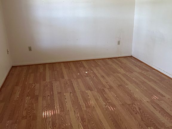 2nd image of 619 S 3rd St #11271953