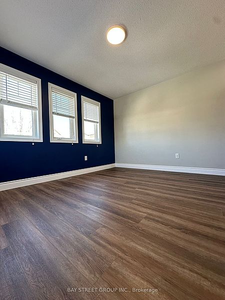 Richmond Hill Townhouse for rent - 4 Bedrooms — photo 20