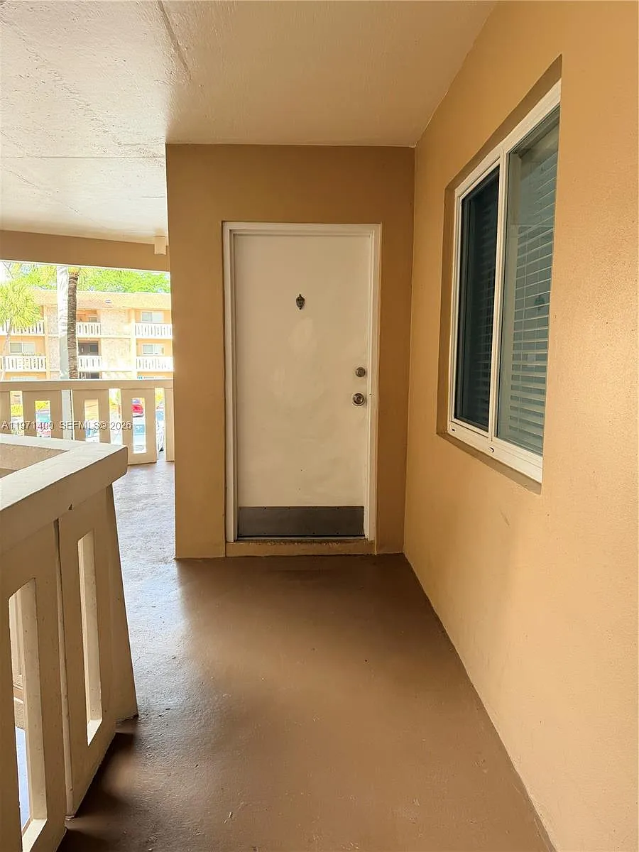 Building Photo - 7430 Miami Lakes Dr #E210