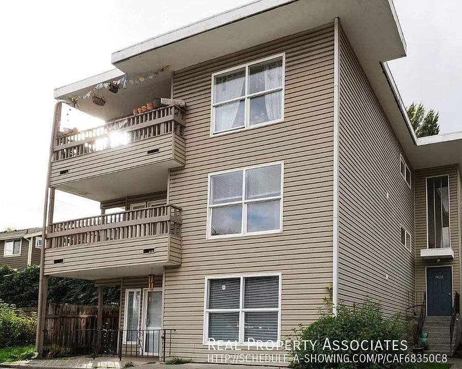1st image of 3422 21st Ave W APT 3