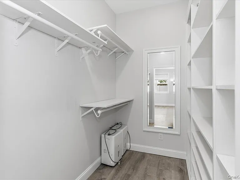 534 Bellmore Rd — Photo 10