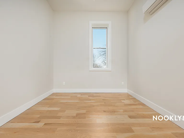 284 Prospect Park W #5 — Photo 7
