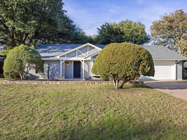 5602 Cuero Dr, Granbury, TX 76049