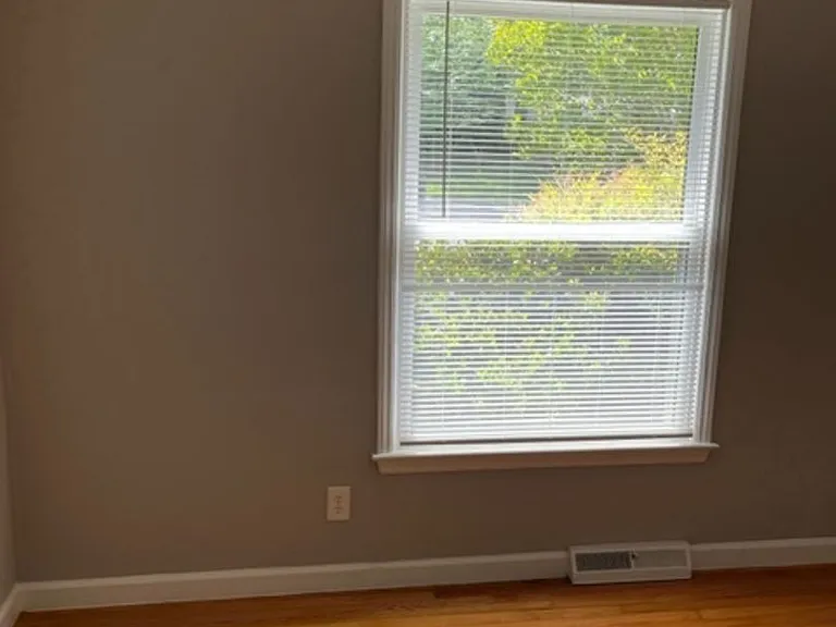1502 Lafayette Ct — Photo 6