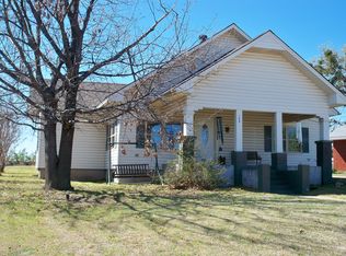 109 N Hampton Rd, Rush Springs, OK 73082