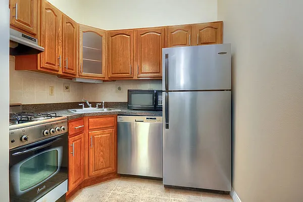 Rented by Station Cities | media 24