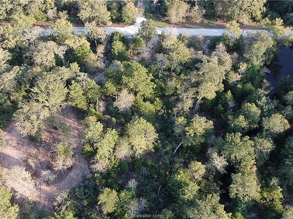 3rd image of 11526 Woody Ln