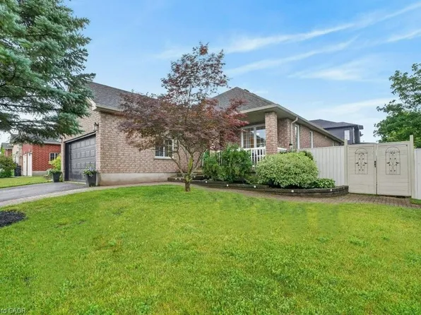 51 Westcliff Way, Cambridge, ON N1S 5B4