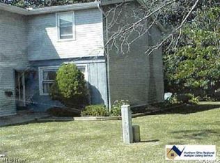 8241 Lancaster Dr #12, Mentor, OH 44060
