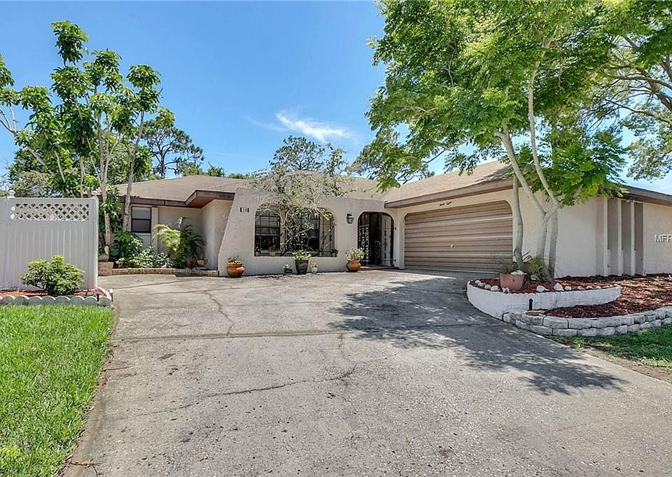1st image of 38 Baywood Dr
