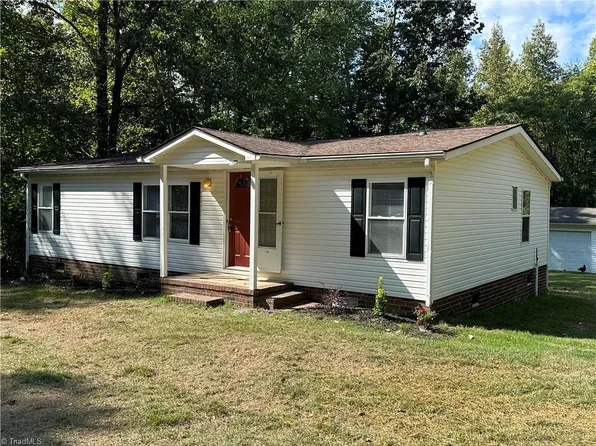 230 Crescent Heights Dr, Salisbury, NC 28146