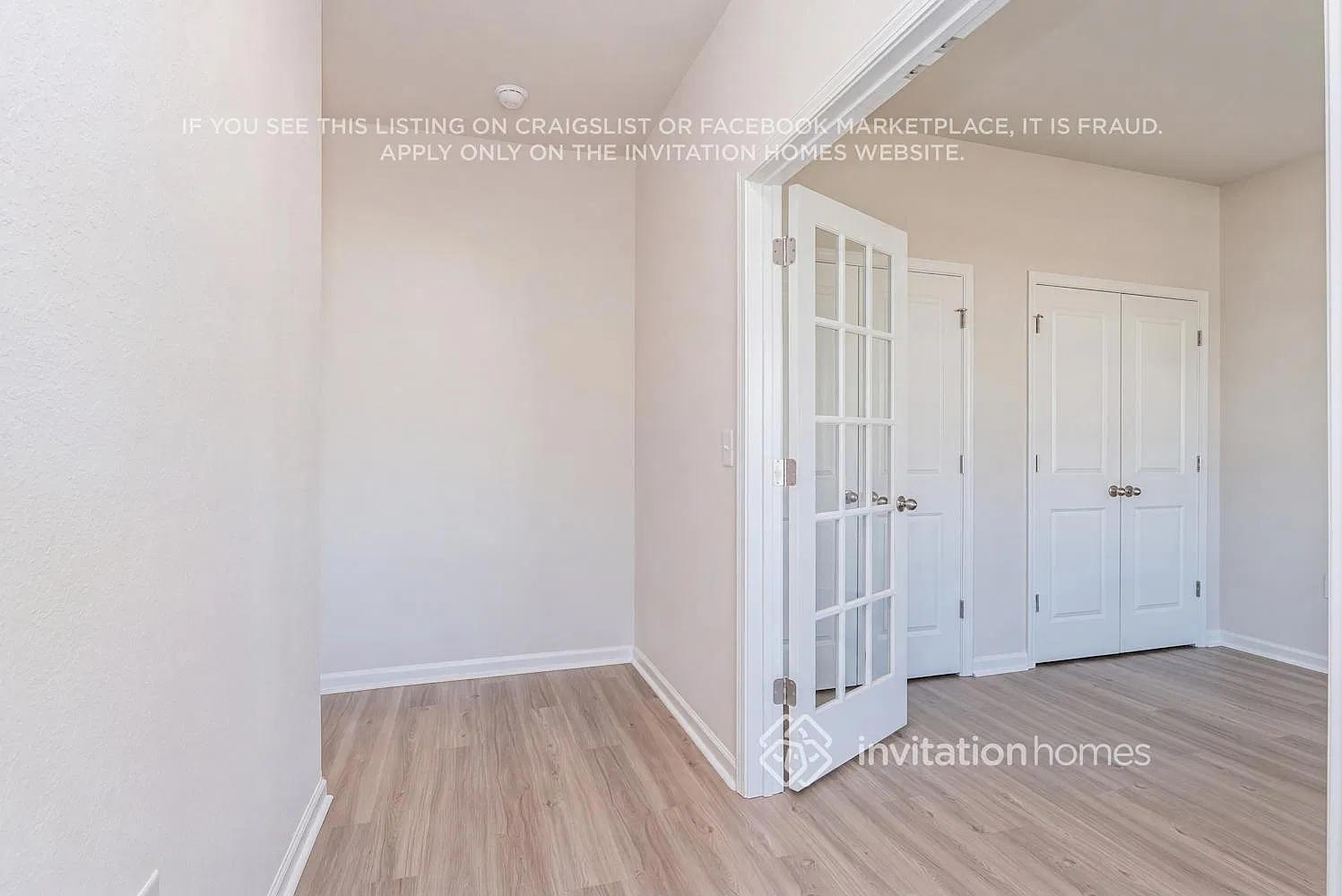 2046 Transatlantic Ave Charlotte, NC 28215 — Photo 2