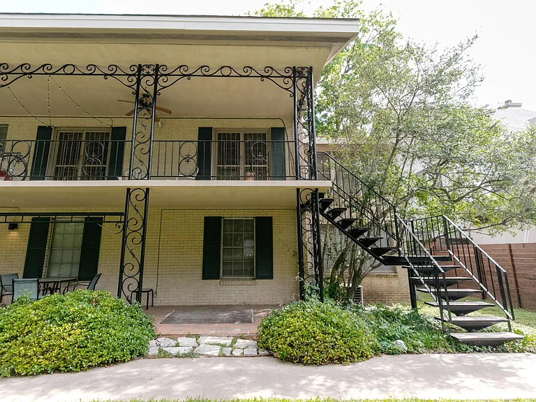 3506 Enfield Rd #201 — Photo 17