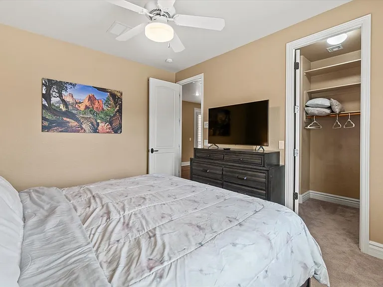 4053 E Thunderheart Ct — Photo 39