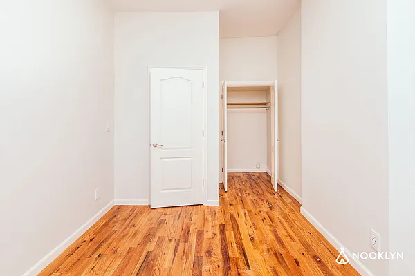 Rented by Nooklyn NYC LLC | media 9