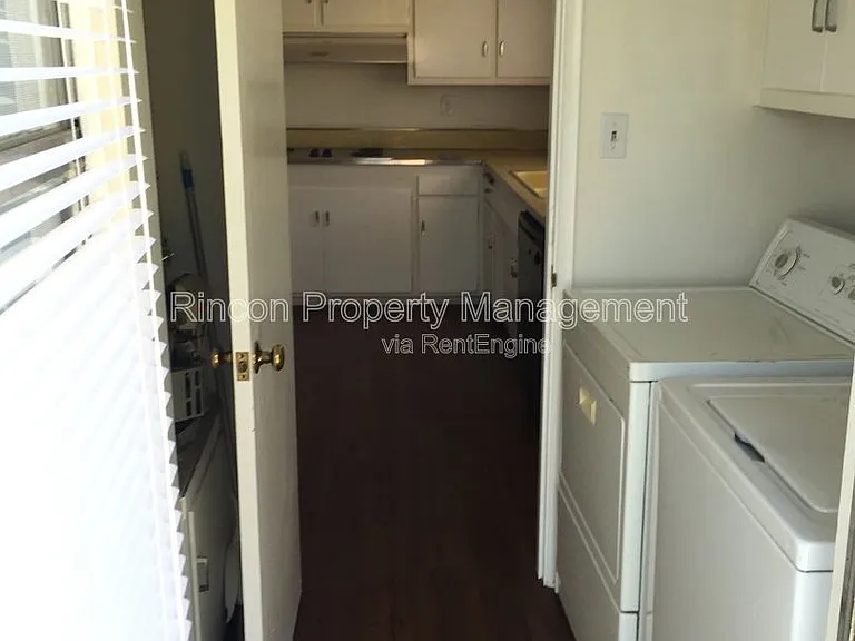 513 N North St — Photo 26