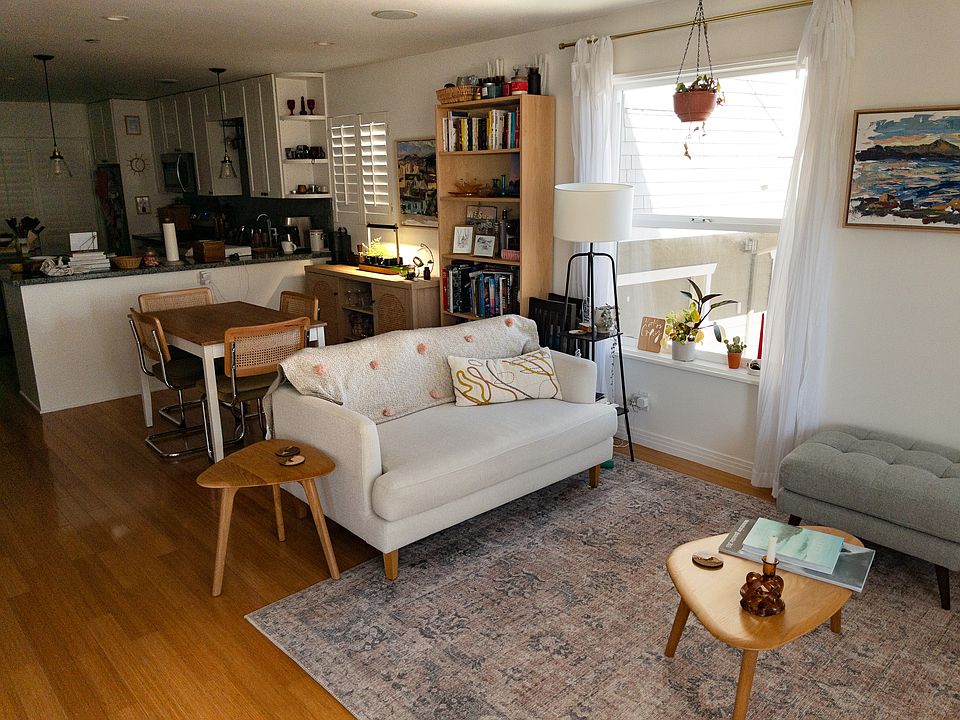 Open concept between kitchen and living room.