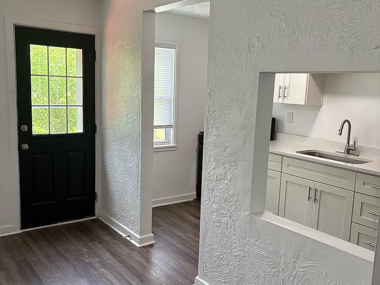 100-41B Midland Heights Cir #B — Photo 2