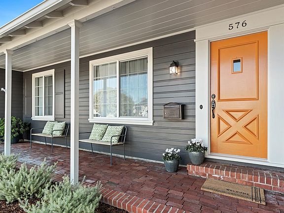 2nd image of 576 Acacia Ave