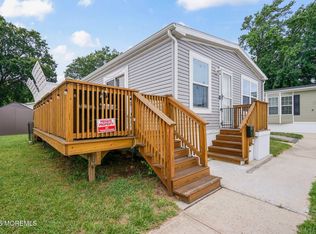 2 Justin Ave, Hazlet, NJ 07730