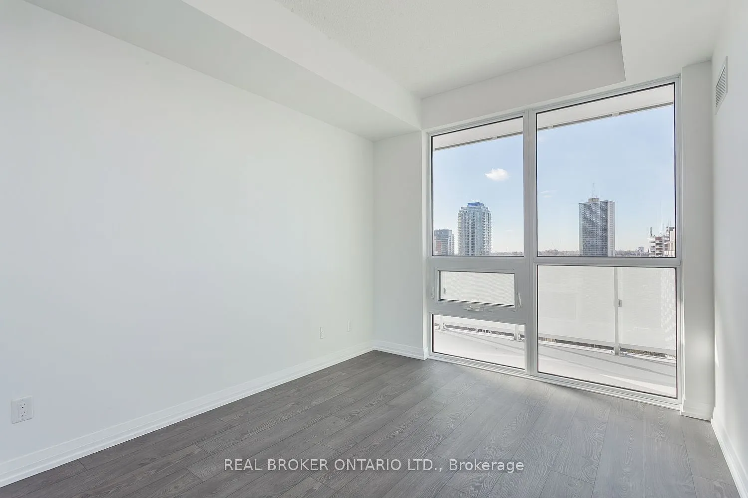 2 bed, $2,300 — Photo 4