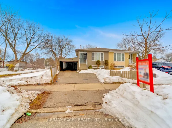 57 Lowry Sq, Toronto, ON M1B 1N7