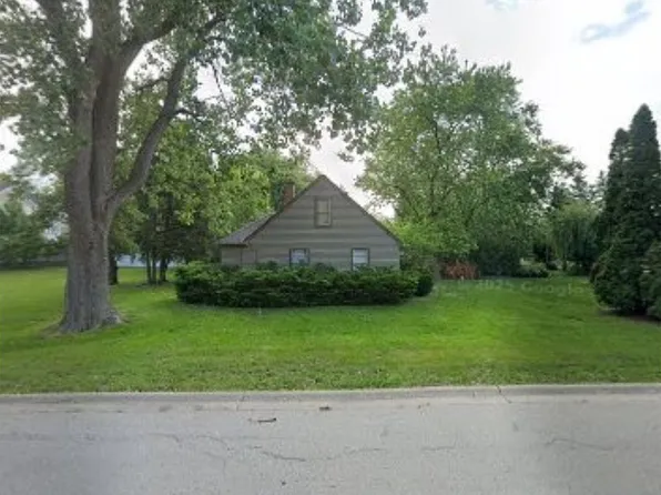 898 W Palatine Rd, Palatine, IL 60067