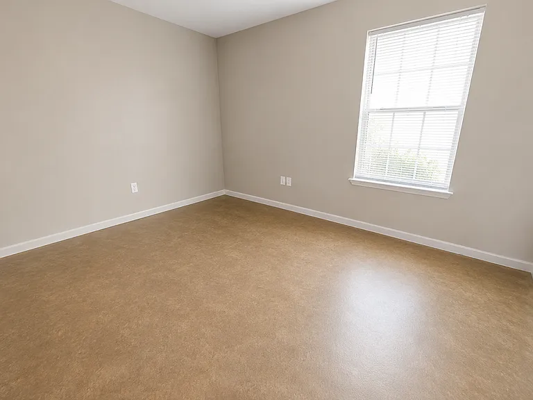 1326 W Huntington Ave #B — Photo 13