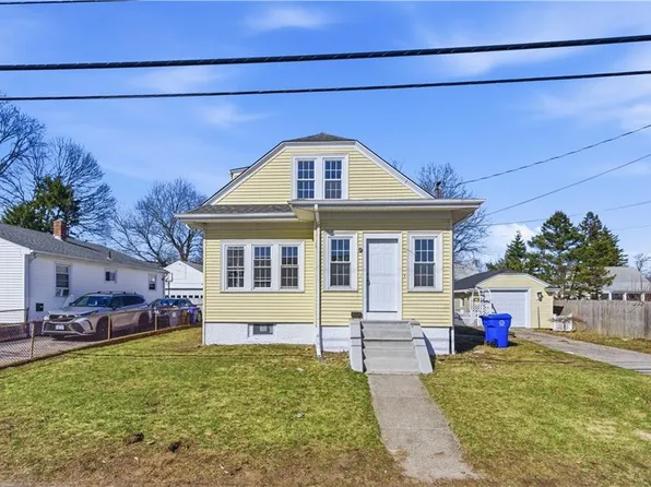 220 Vincent Ave, East Providence, RI 02914