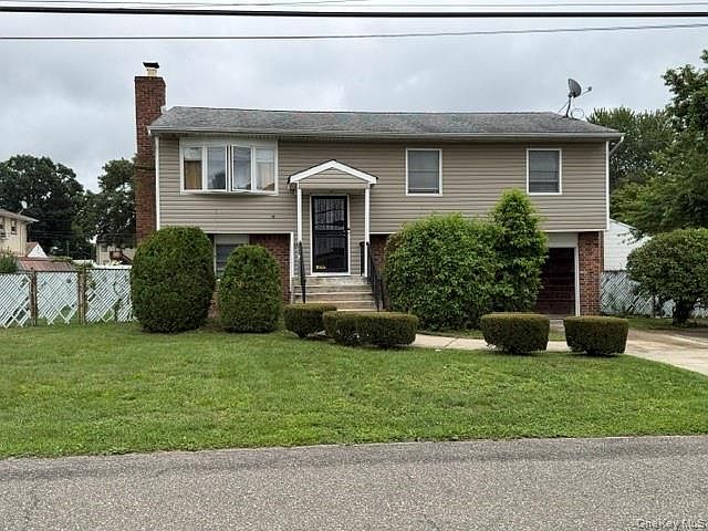 1st image of 89 Lincoln Avenue