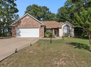 162 Meadow Lake Dr, Gun Barrel City, TX 75156