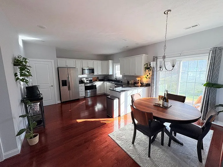 601 Spring Oaks Dr — Photo 8