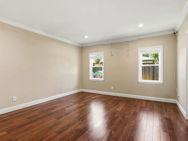 599 Borregas Ave — Photo 61