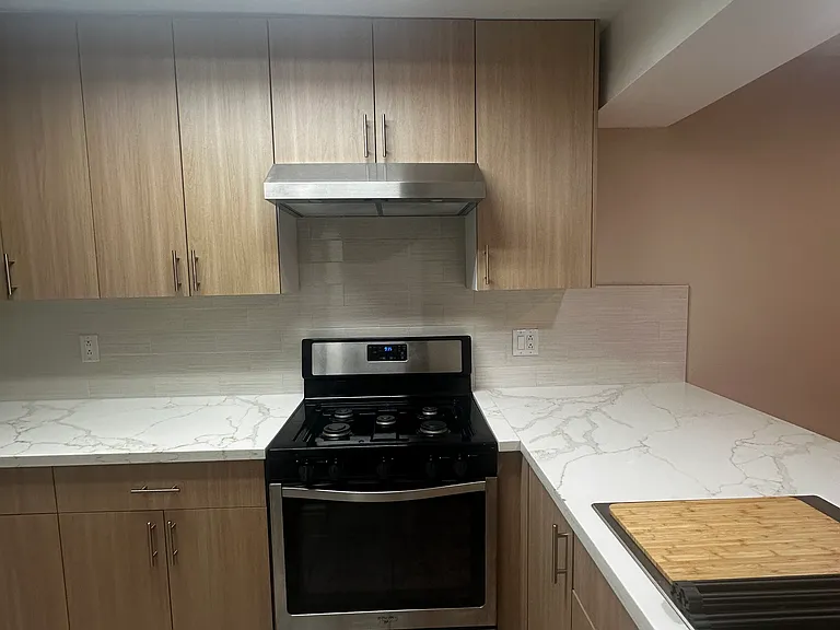 557 E Verdugo Ave — Photo 19